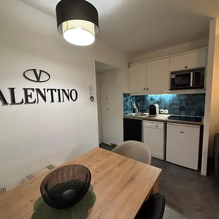 Rez De Chaussee, Vue Sur Le Golf Et Parking Gratuit Apartment *